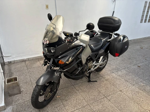 Honda Varadero - Precio: USD 8.900