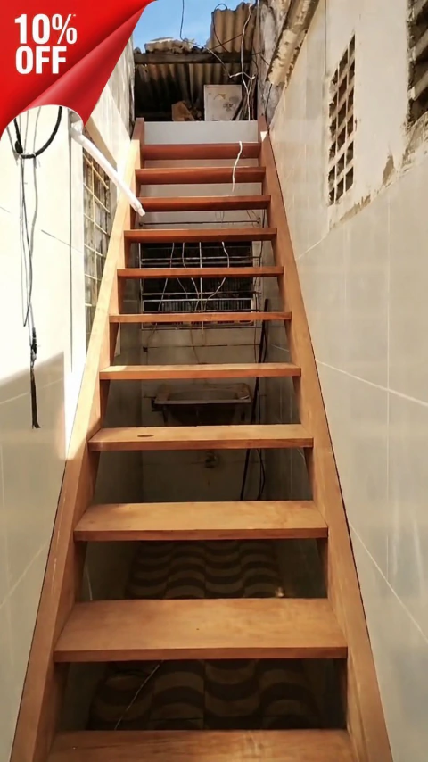 Escada em Madeira Maciça