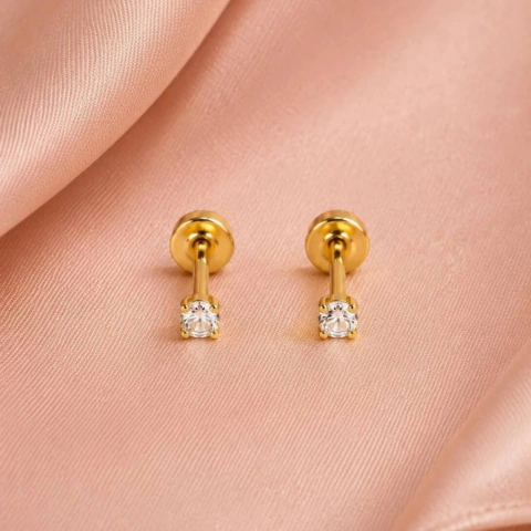 Brinco Zircônias Titânio Comfy Gold 3mm