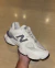 New Balance 9060 Off White/Green - comprar online