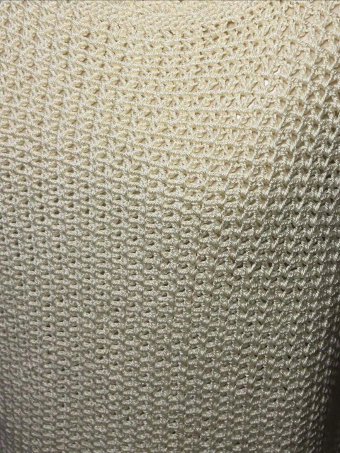 Regata de crochê de linha creme