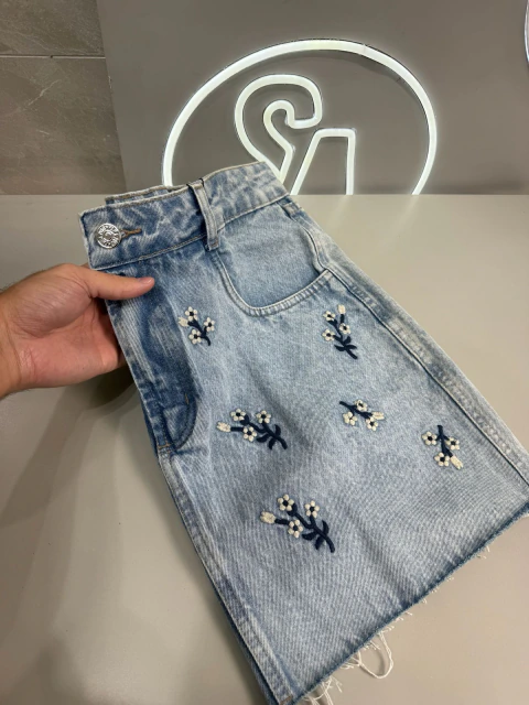 SAIA JEANS BORDADA