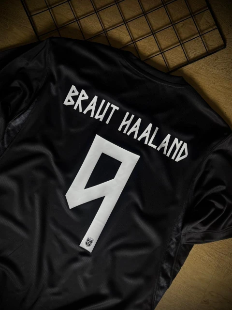 Noruega Away 26/27 - Braut Haaland