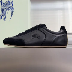 Tênis Burberry Knight Runner