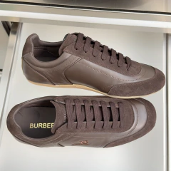 tênis Burberry Knight Runner na internet