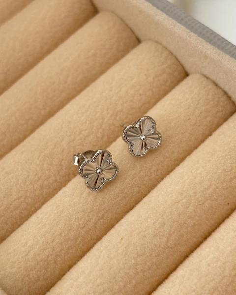 ARETES CLOVER PLATA LEY 925