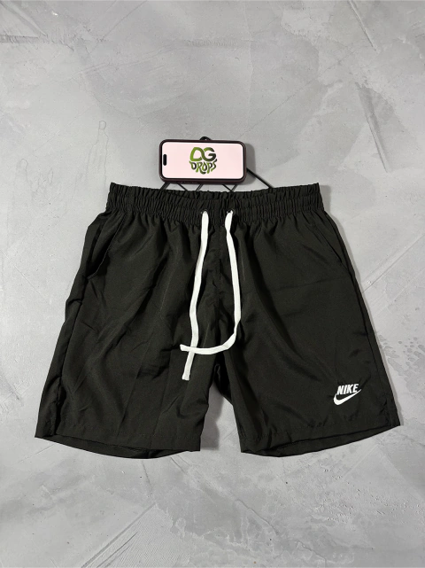 Shorts Tactel Nike Club Flow - Preto