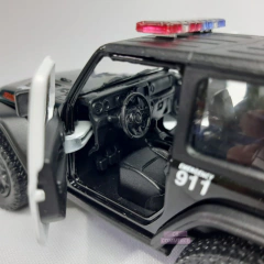 Miniatura Carrinho de Ferro Jeep Wrangler Policia Preto 1/34 na internet
