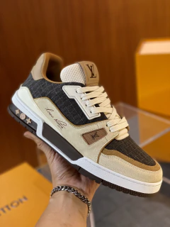 Tênis Louis Vuitton LV Trainer - comprar online
