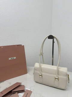 Bolsa MIU MIU Arcadie na internet