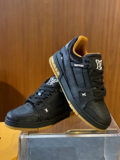 Tênis Louis Vuitton LV Trainer na internet