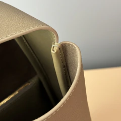 Bolsa pequena LE 5 À 7 na internet