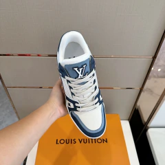 Tênis Louis Vuitton LV Trainer na internet