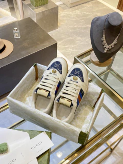 Tênis Gucci Screener na internet