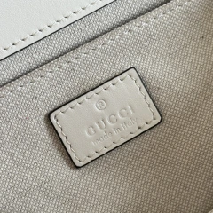 Gucci GG Marmont na internet