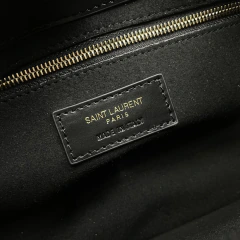 Bolsa hobo Saint Laurent Le 5 à 7 - Zoe Imports