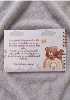 Diario Álbum del Bebé Mi Primer Añito Personalizamos Nombre y Color 0-24 meses - comprar en línea