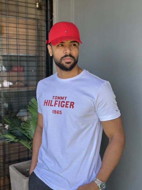 Camiseta Tommy Hilfiger Logo
