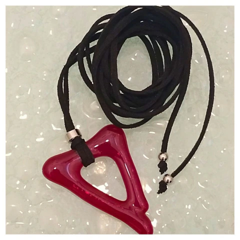 Choker Triangular