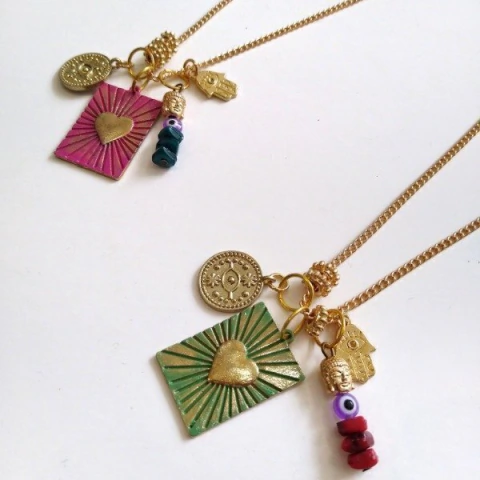 Collar Lucky en internet