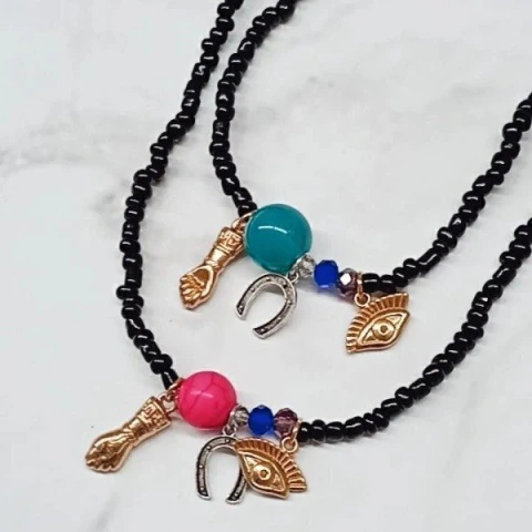Collar Camelia en internet