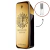 Frasco do perfume masculino One Million Parfum da Rabanne dourado com detalhes em relevo e um frasco pequeno de vidro com tampa metálica ao lado