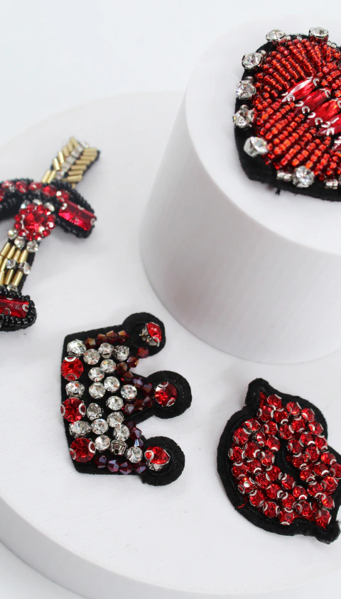 Set de apliques Corona Rojo