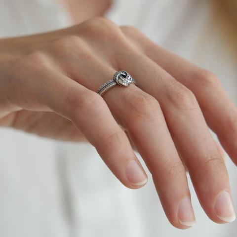 Anillo Nudo Micro Pavé