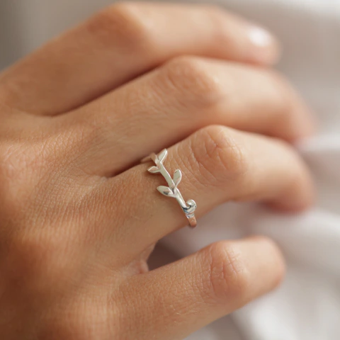 Anillo Hojitas