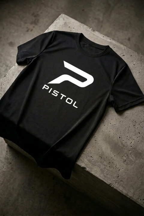 REMERA "EMBLEM"