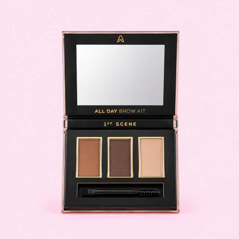 Trío de Cejas 1st Scene de Atenea Profesional con tonos para definir, rellenar y dar forma a las cejas, logrando un acabado natural, uniforme y duradero. 