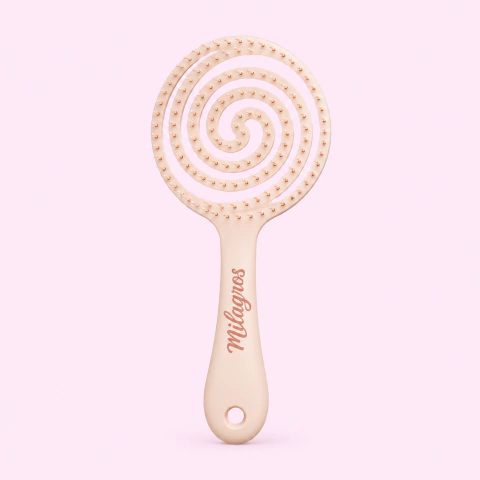 Cepillo Anti Enredo y Masajeador Capilar 2 en 1 Milagros para desenredar el cabello sin quiebre y masajear el cuero cabelludo.