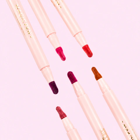 Magic Pen Majikal lápiz de labios tipo tinta con niacinamida y vitamina E para color intenso y de larga duración.