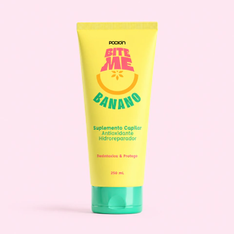 Suplemento Capilar de Banano La Poción para nutrir profundamente el cabello, reducir el frizz y aportar brillo y suavidad.