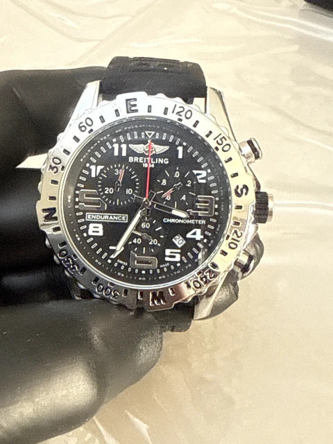 Breitling Endurance Preto