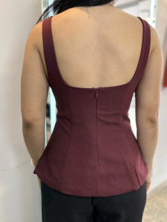 Imagem do BLUSA PEPLUM AQUA EM ALFAIATRIA BORDO E PRETO
