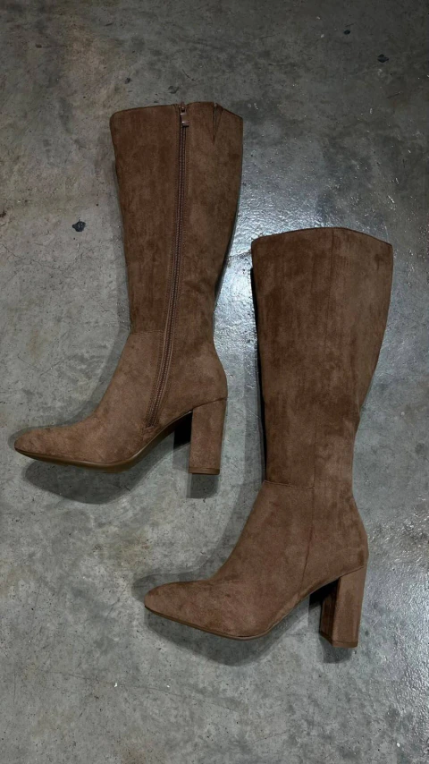 BOTAS LARGA
