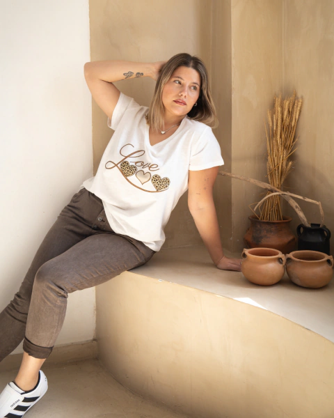 Remera Three Love CRUDA