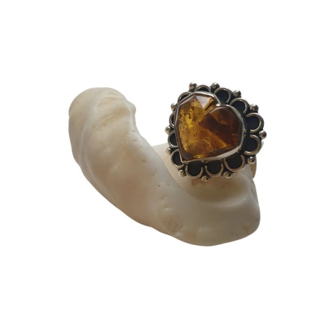Anillo de Ámbar Ajustable en forma Corazón