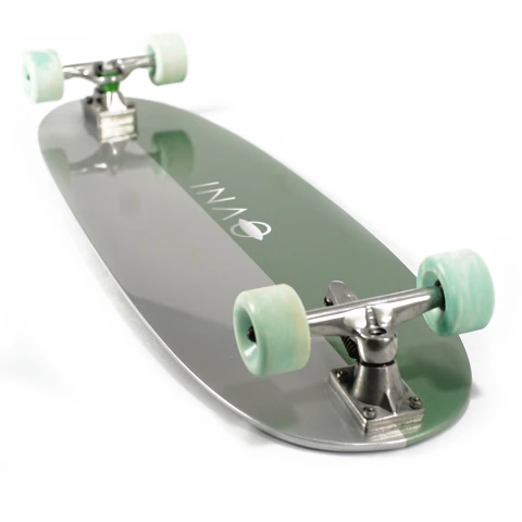Surfskate OVNI - COSMIC modelo FUNBOARD