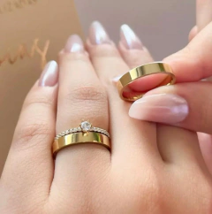 Alianças Pacaembu + Anel solitário Sorraya Casamento E Noivado Moeda