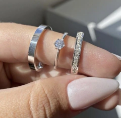 Par de Alianças de Namoro Mesaied em Prata 950 + Anel Solitário de Brinde