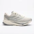 Adidas Supernova gris y rosa de costado