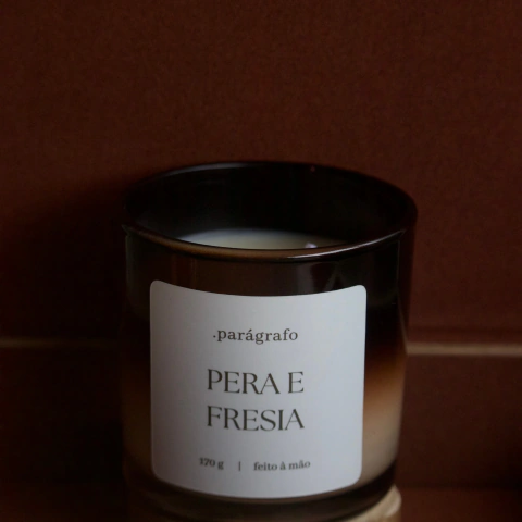 Pera e frésia