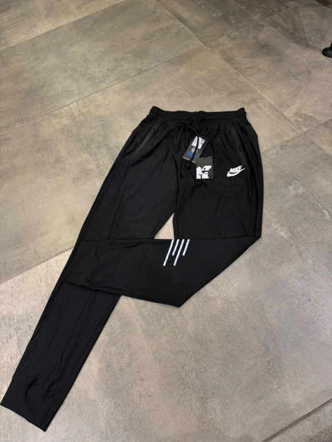 PANTALON DEPORTIVO NIKE 1