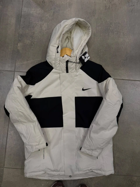 CAMPERA DE ABRIGO NIKE 8
