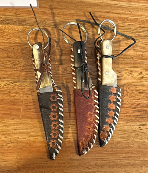LLAVERO CUCHILLO