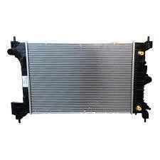 RADIADOR CHEVROLET TRACKER 1.8/SONIC 2016=>