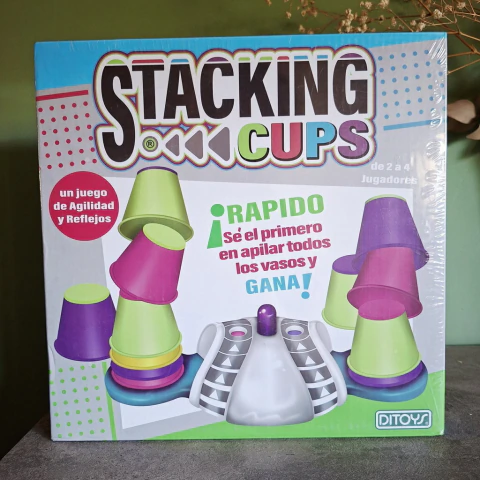 STACKING CUPS