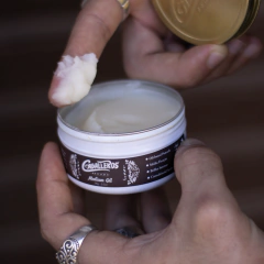 Caballeros Medium Oil – Cera Modeladora 90g na internet